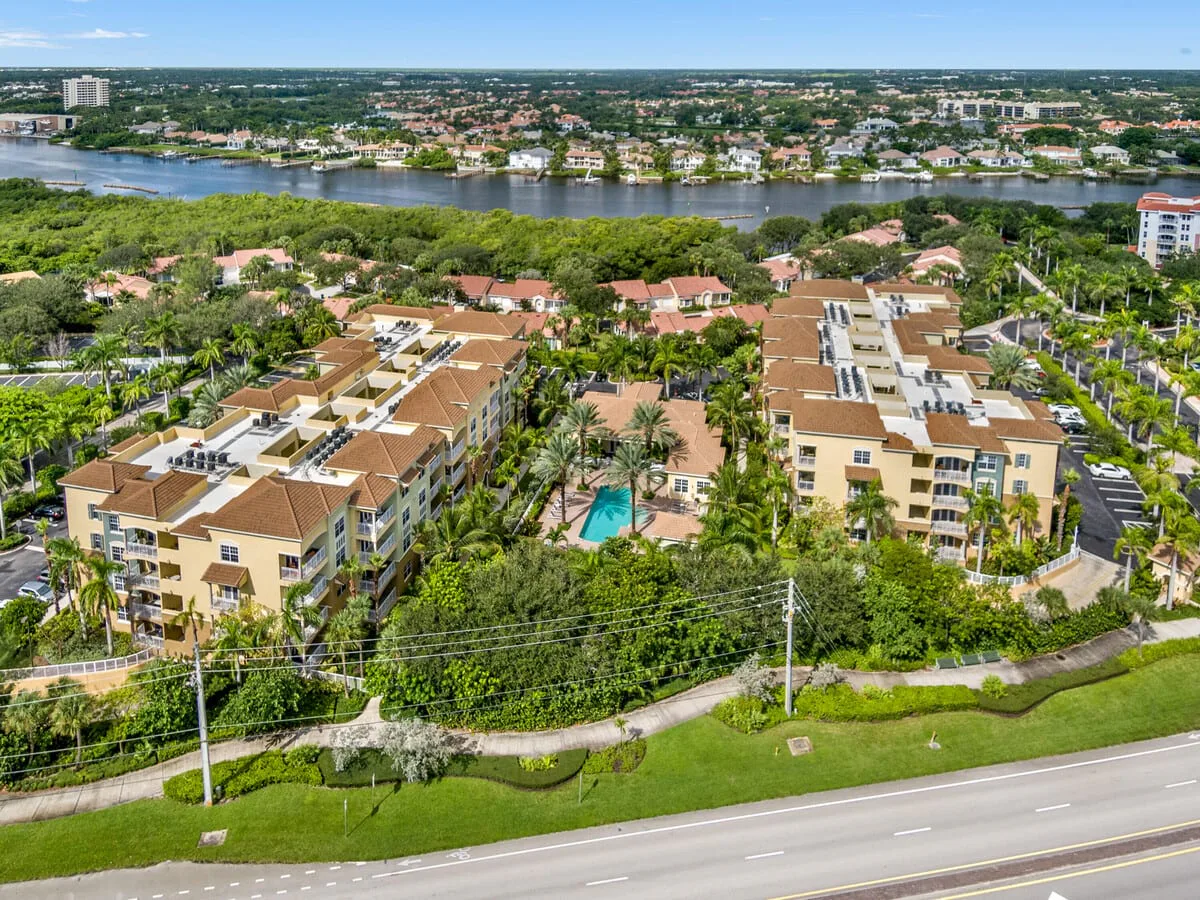 Riverwalk Pointe