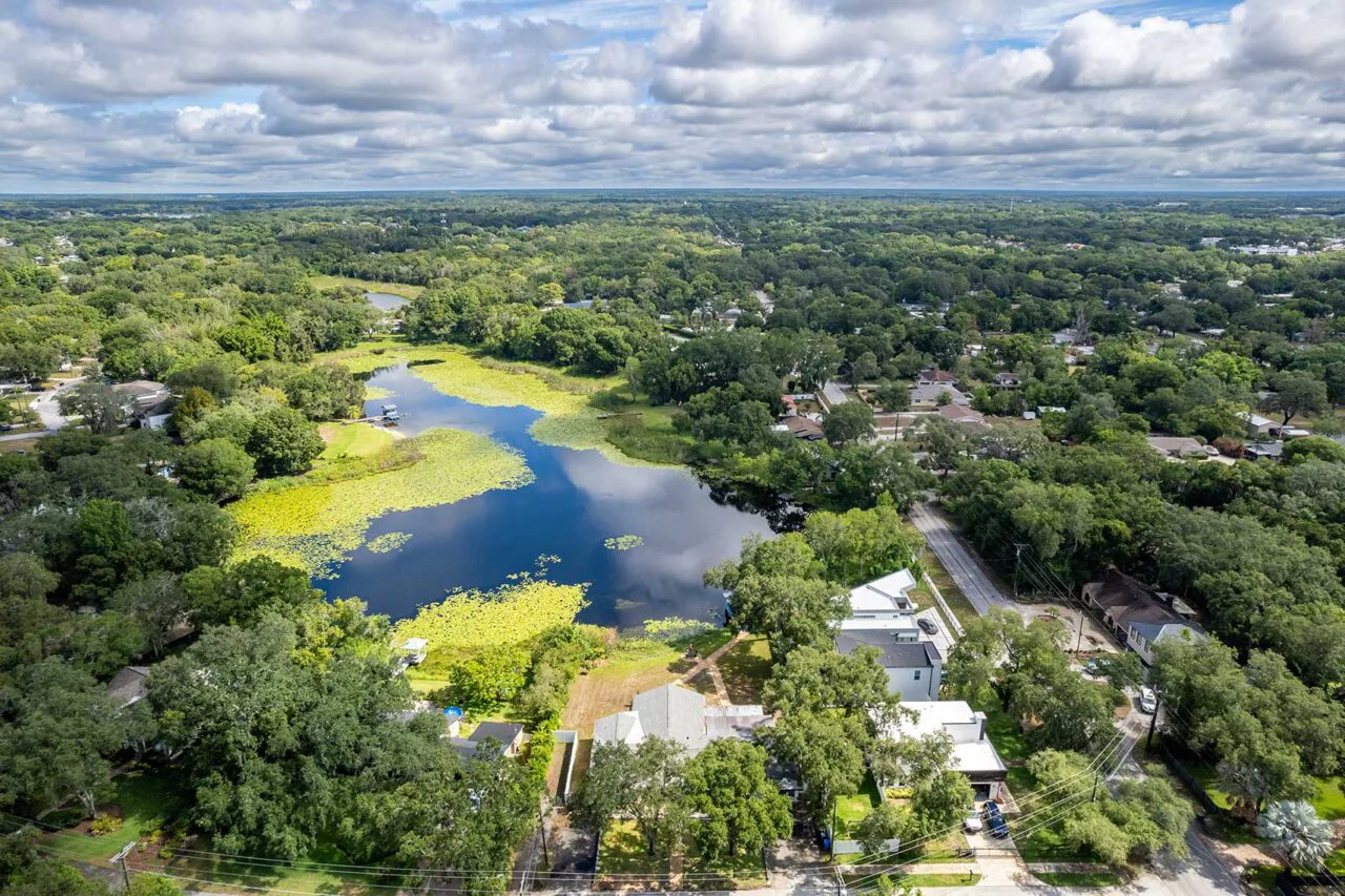 Annie'S At Noreast Lake LLC photo 5