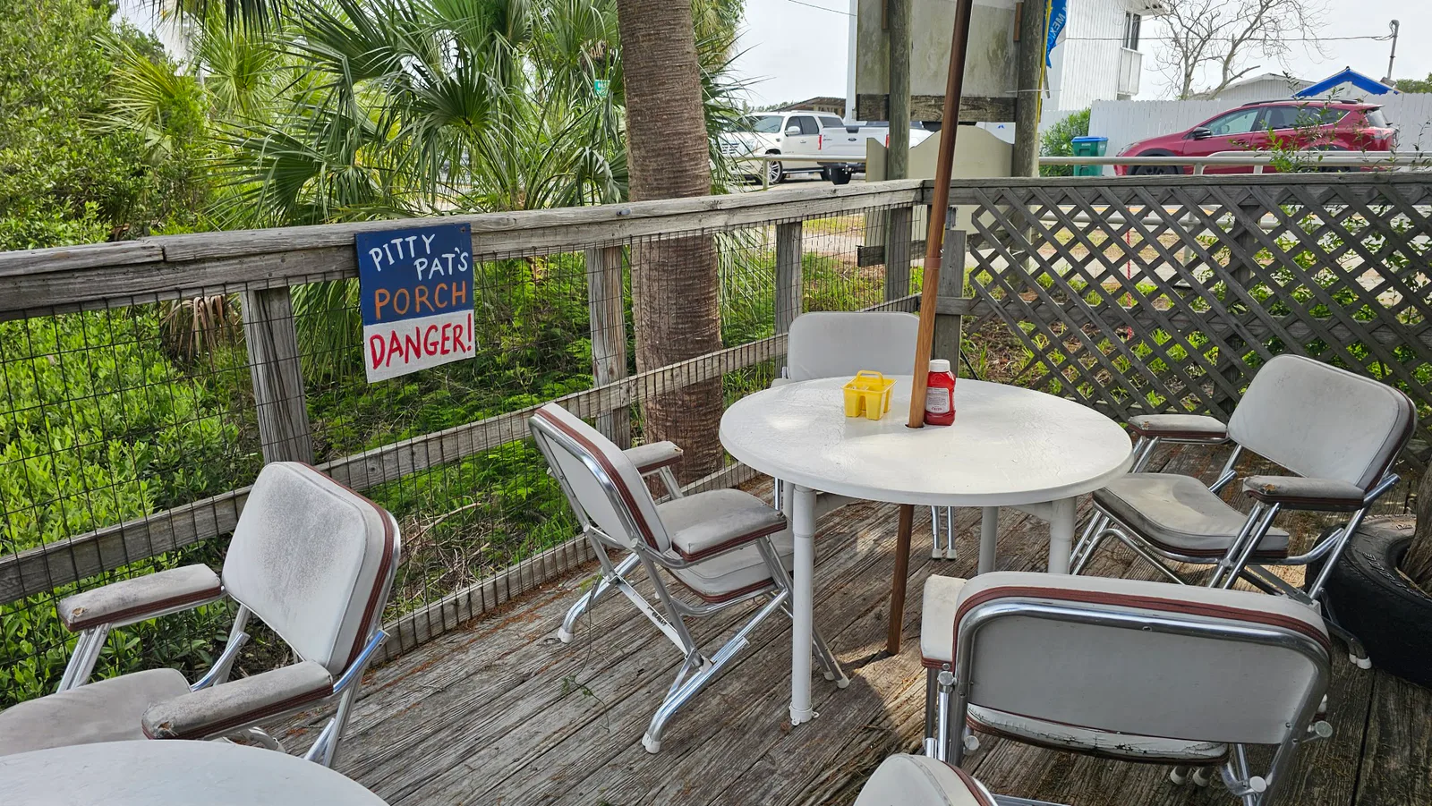 ANNIE'S PLACE