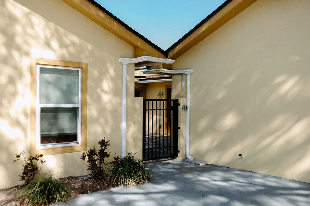 Annies  At Latania Dr LLC photo 5