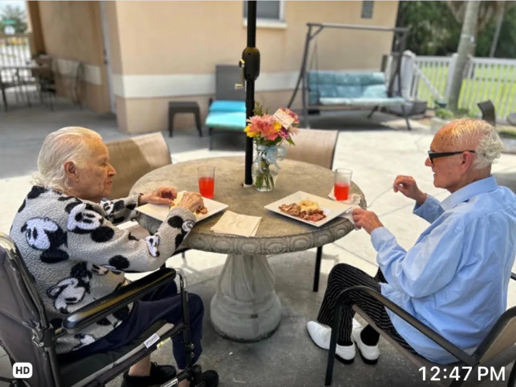 Assisted Living At Redwood Manor, Llc photo 8