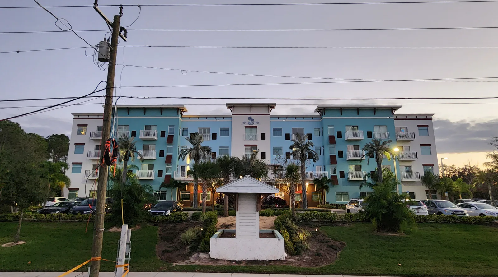 Bahama Bay Club Luxury Senior Living photo 13