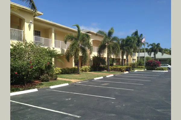 Banyan Place Lantana photo 3