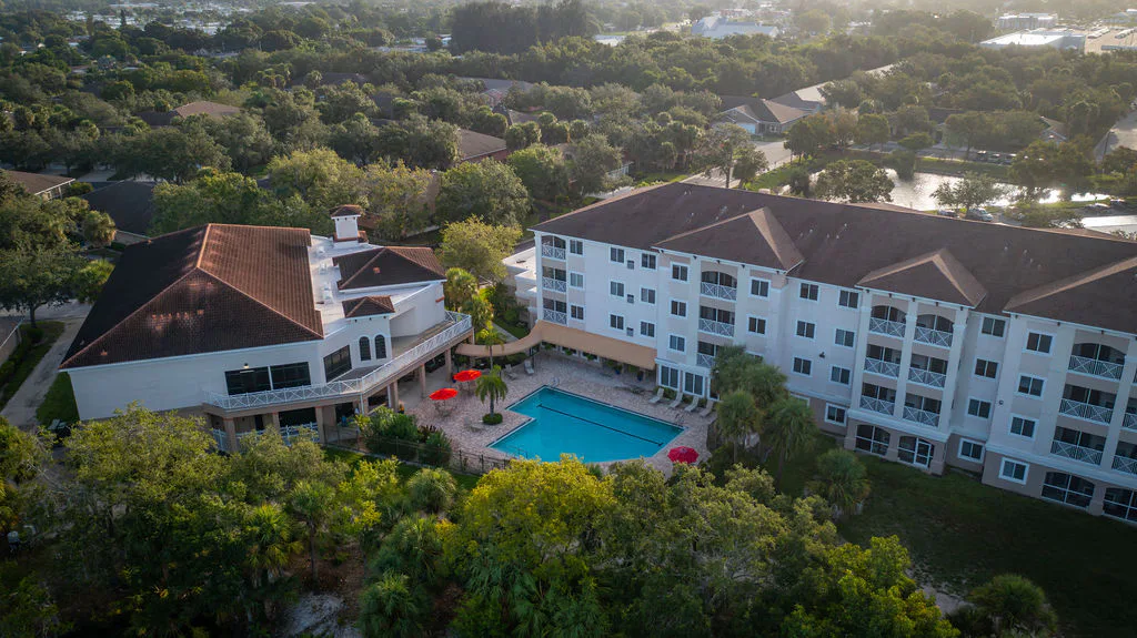 Bay Vue photo 19