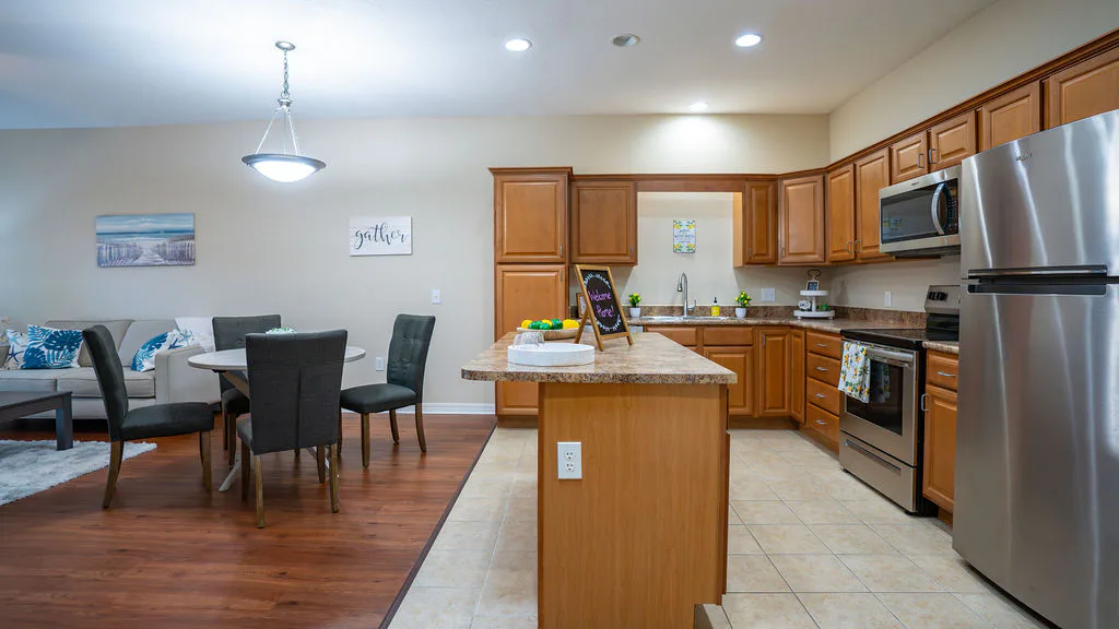 Bay Vue photo 22