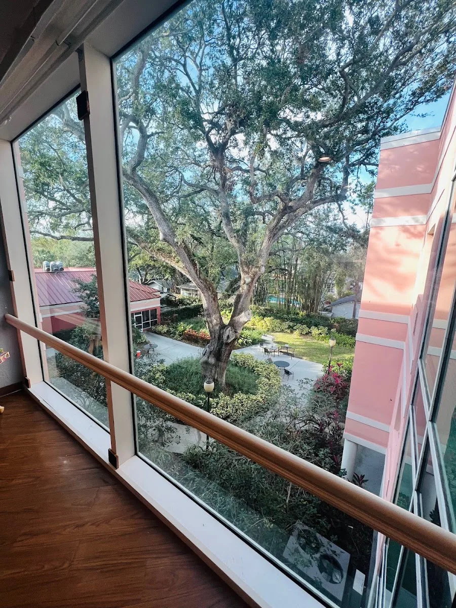 Bayshore Pointe Nursing and Rehab Center photo 9