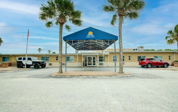 BEACHSIDE CENTER FOR REHABILITATION AND NURSING photo 1