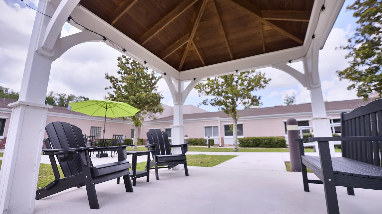 BELLA TERRACE REHABILITATION AND NURSING CENTER photo 9