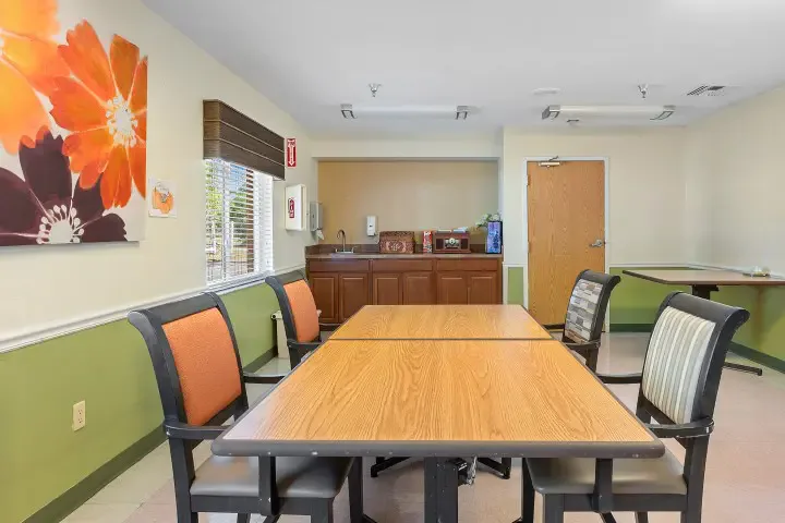 BIRCHWOOD HEALTH AND REHABILITATION CENTER photo 5