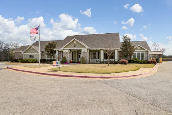 Brookfield Assisted Living and Memory Care of Bella Vista photo 2