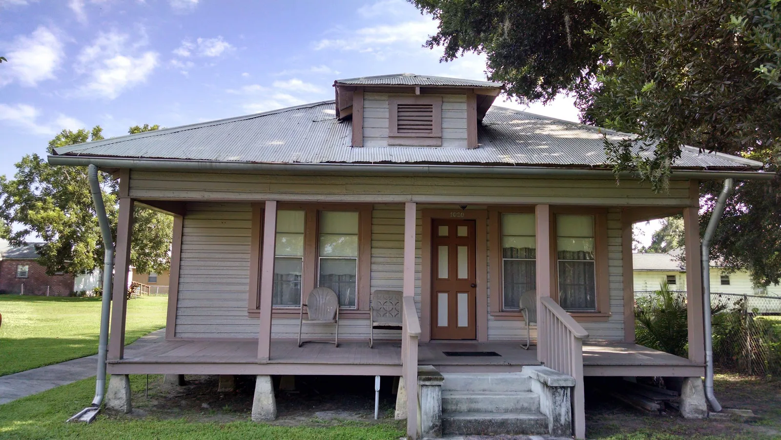 Brown House (The) photo 4