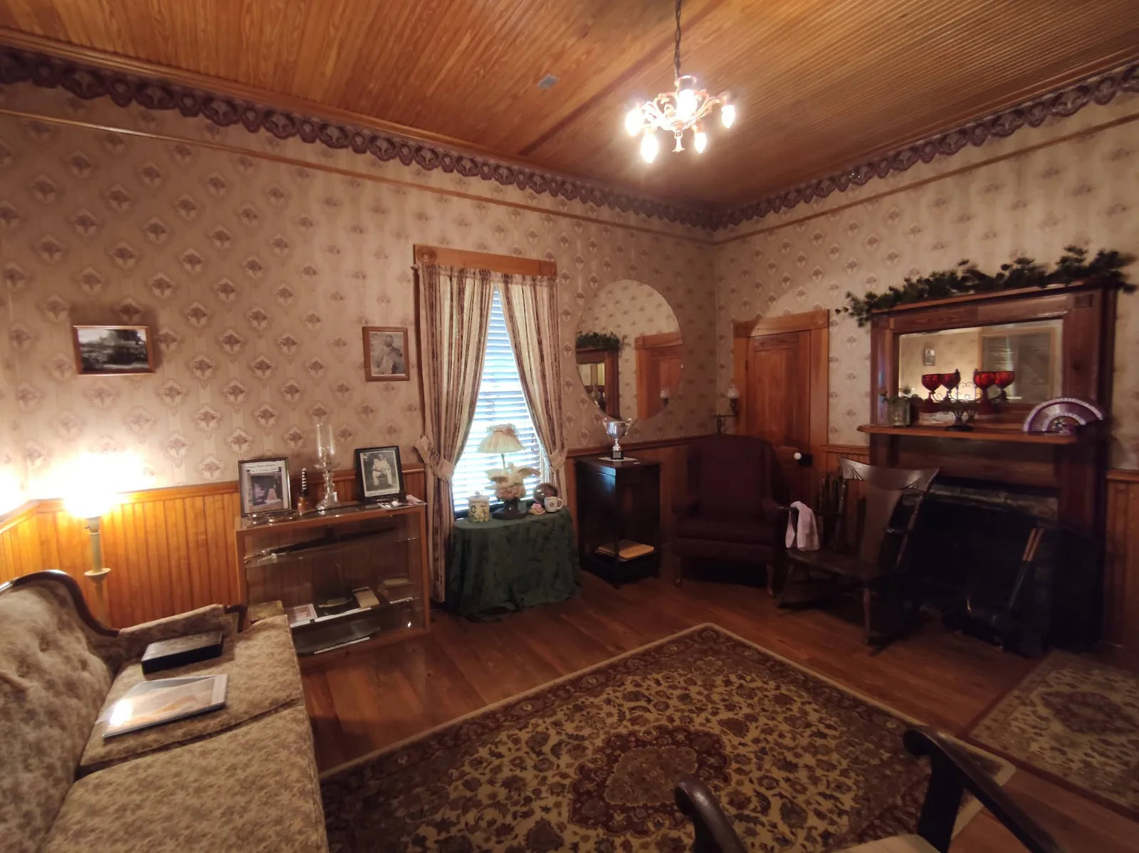 Brown House (The) photo 10