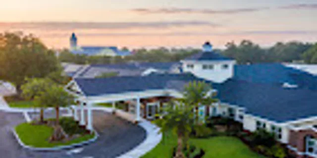 CHATHAM GLEN HEALTHCARE AND REHABILITATION CENTER photo 4