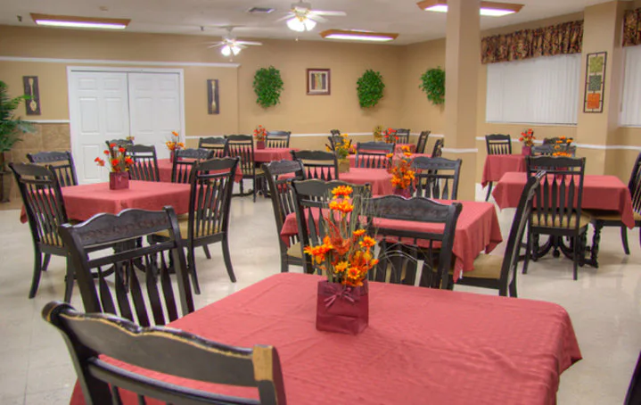 CHIPOLA HEALTH AND REHABILITATION CENTER photo 5