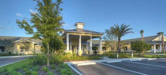 CLERMONT HEALTH AND REHABILITATION CENTER photo 3