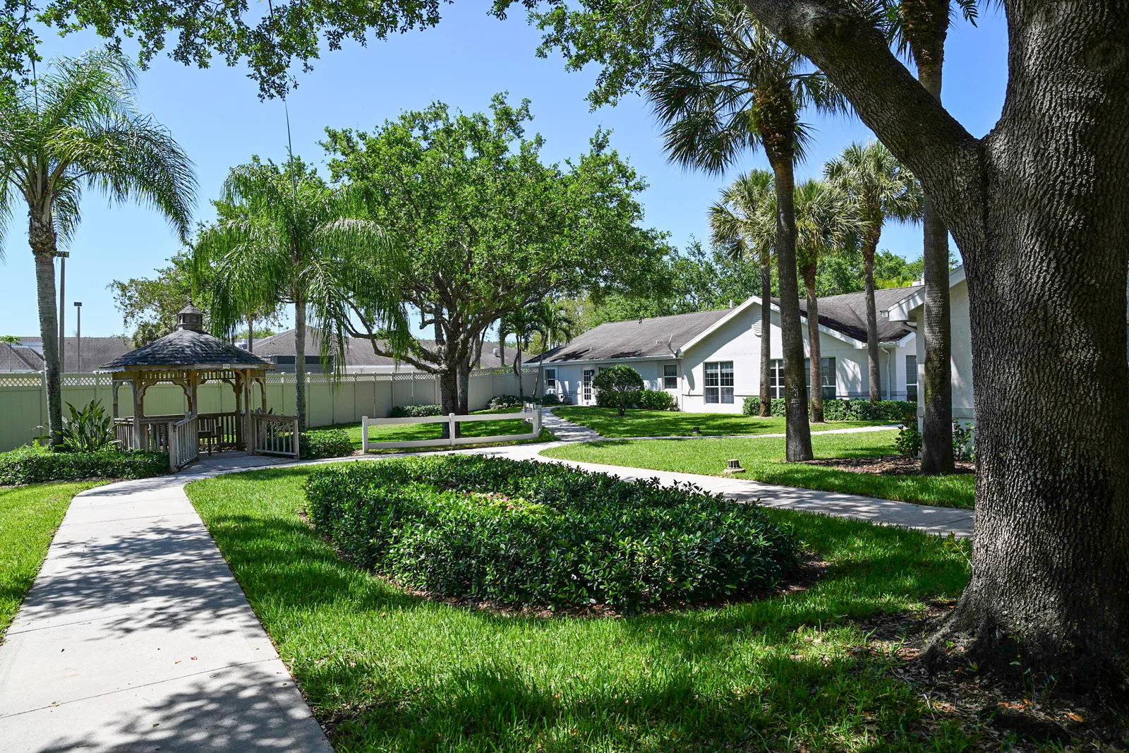 CLOSED - Fountains Nursing Home photo 3