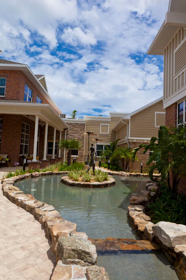 CLUB HEALTHCARE AND REHABILITATION CENTER AT THE V photo 4