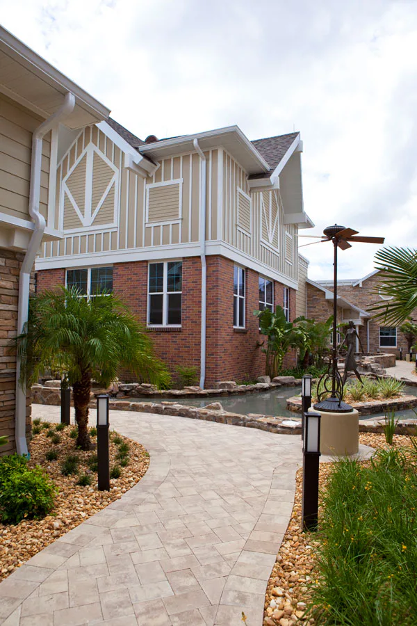CLUB HEALTHCARE AND REHABILITATION CENTER AT THE V photo 5
