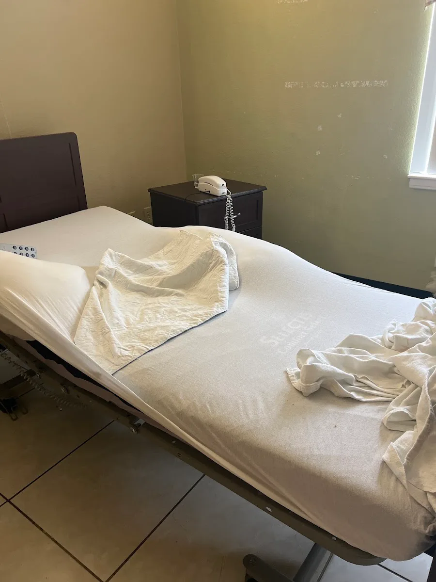 DUNBAR HEALTH & REHAB CENTER photo 6