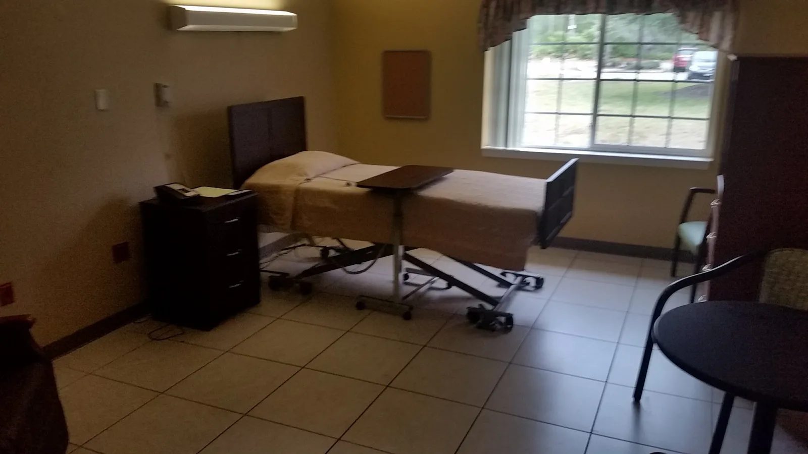 DUNBAR HEALTH & REHAB CENTER photo 3