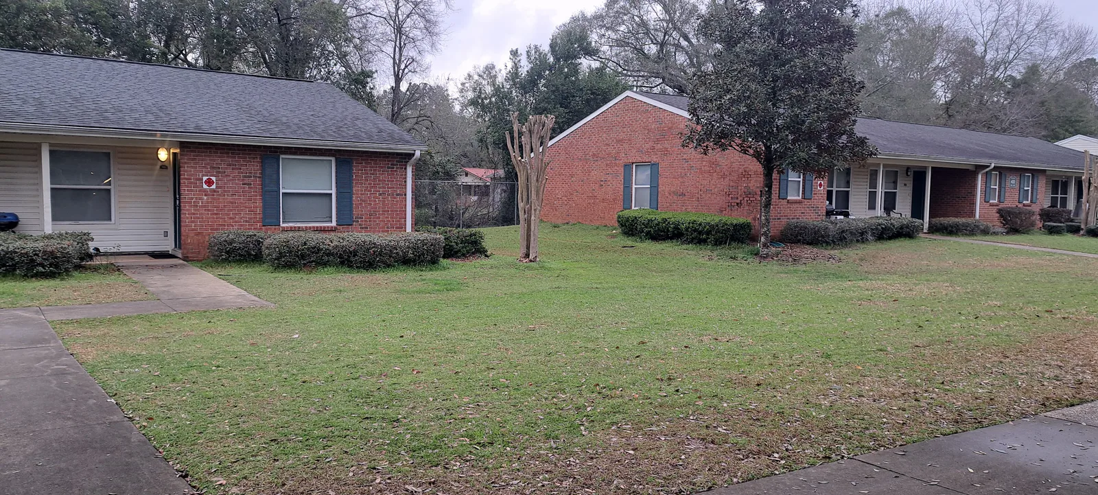 Graceland Manor Ii