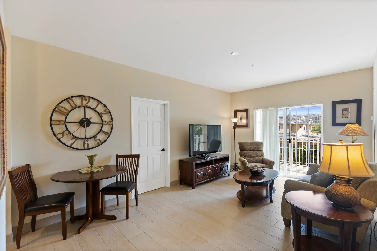 Harbor House Anchor Place photo 5