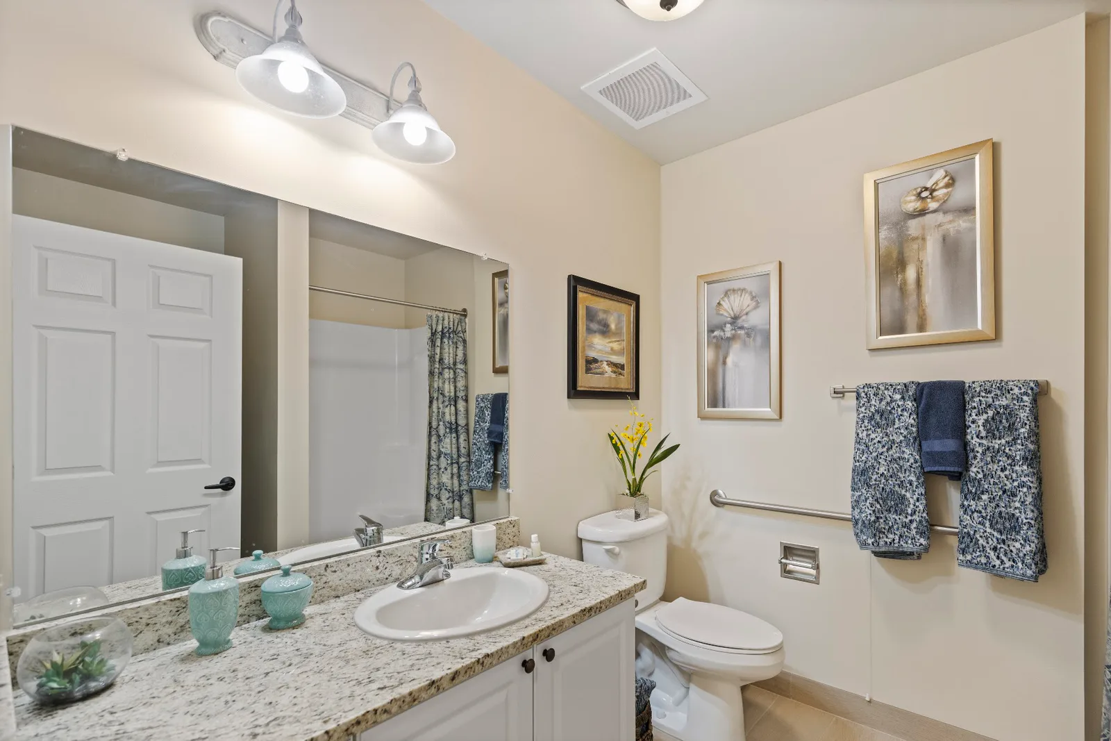 Harbor House Anchor Place photo 2