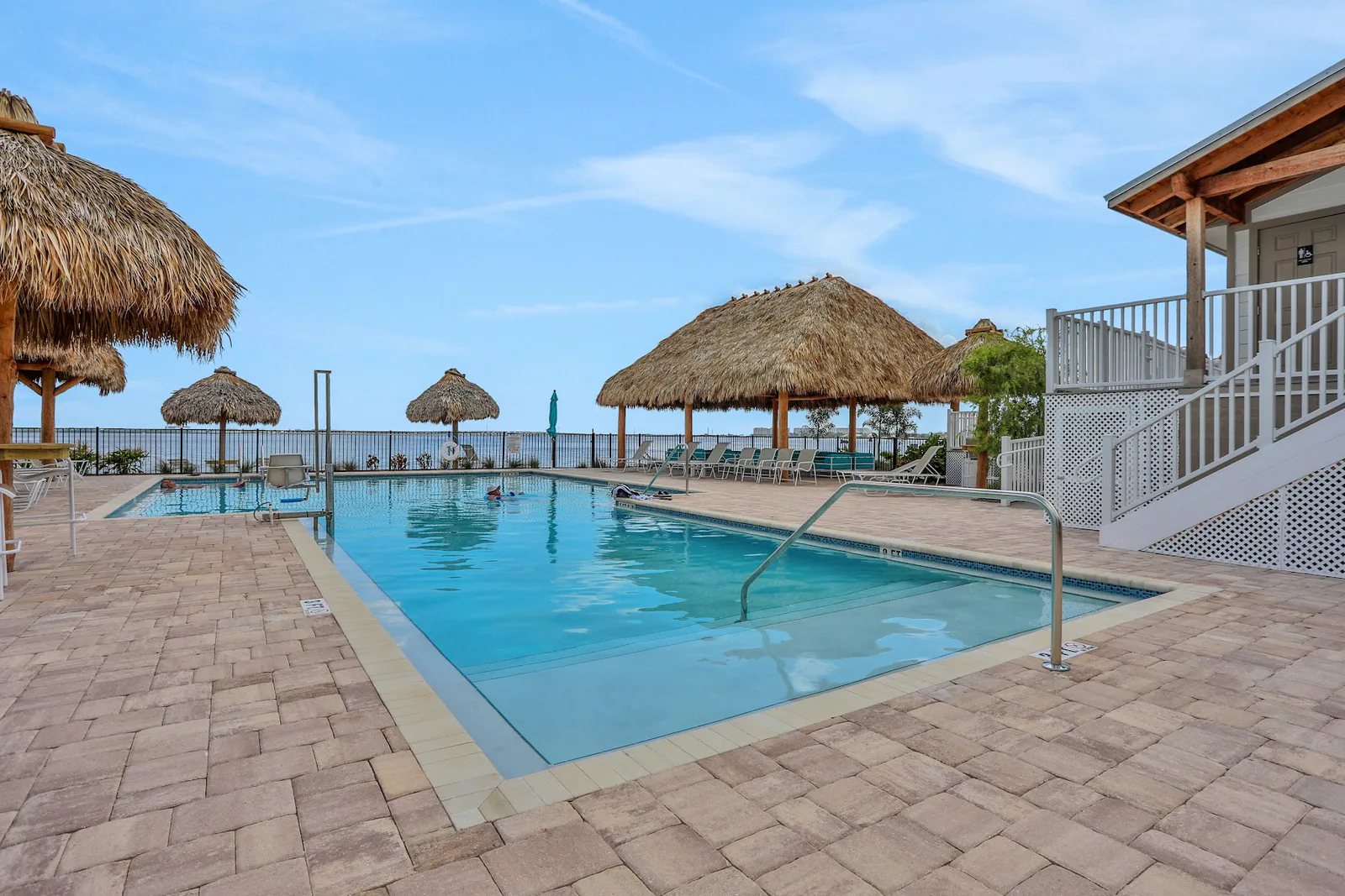 HARBOR VIEW ESTATE photo 2