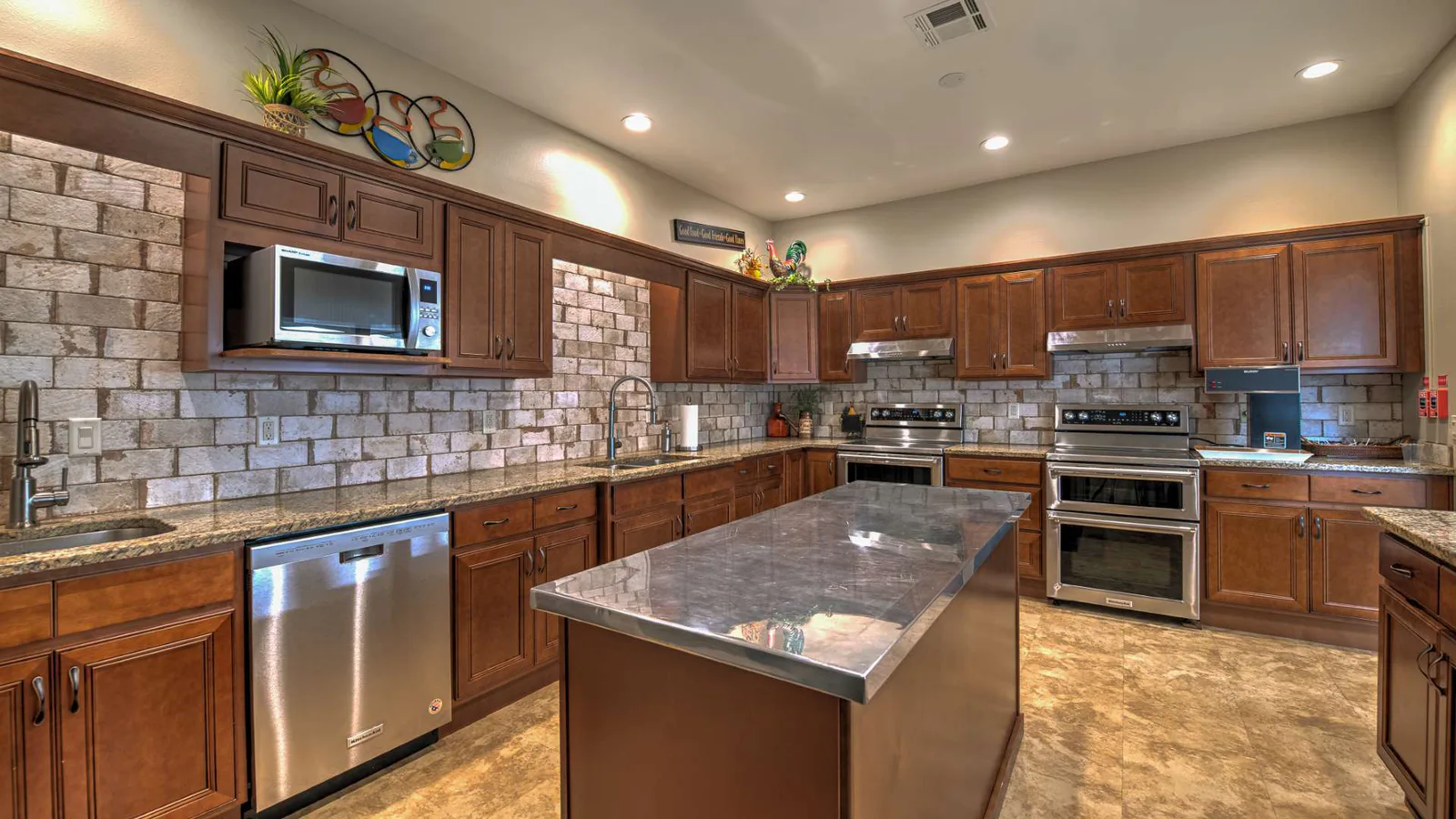 Island Lake Home photo 5