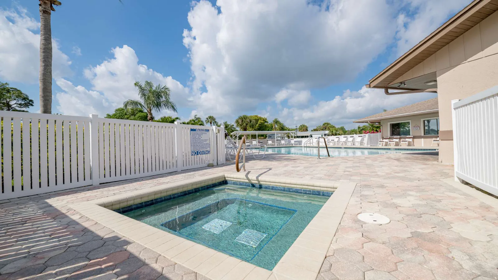 Island Lake Home photo 8