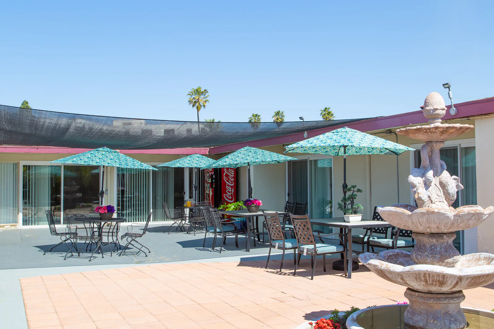 LA PALMA NURSING CENTER photo 5