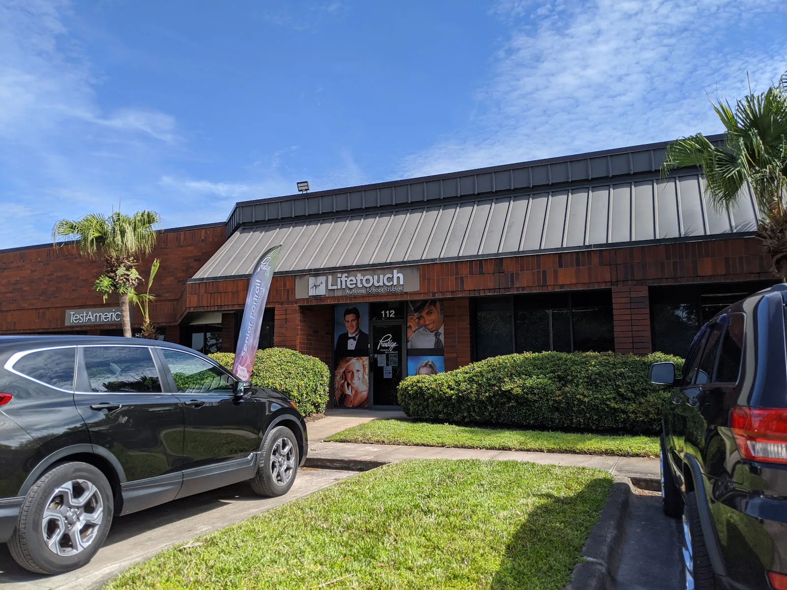 LIFETOUCH THE ELEGANT LIVING RESIDENTIAL HOME CARE