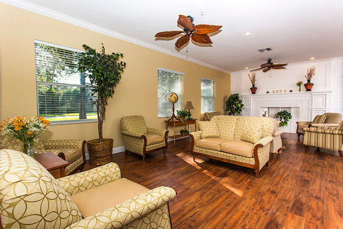 Magnolia Manor photo 2