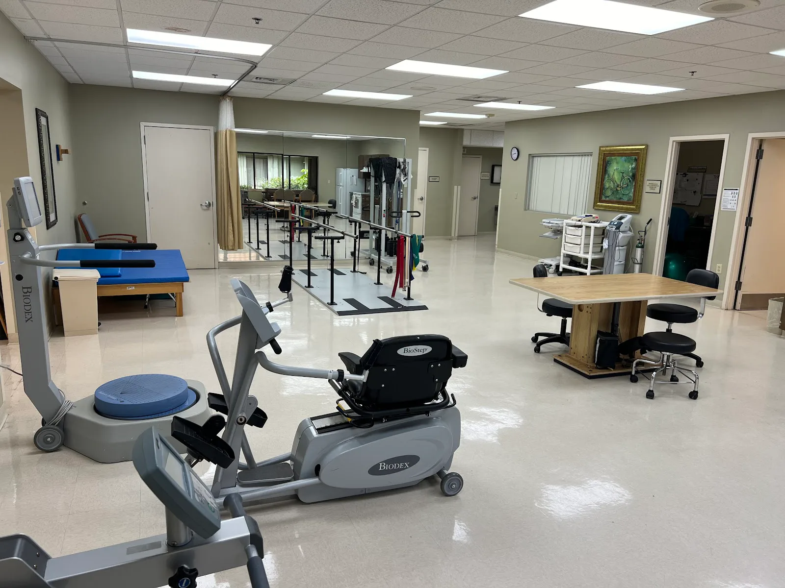 Mission Point Nursing & Physical Rehab Center Of L photo 2