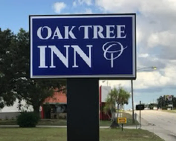 Oak Tree Ii photo 3