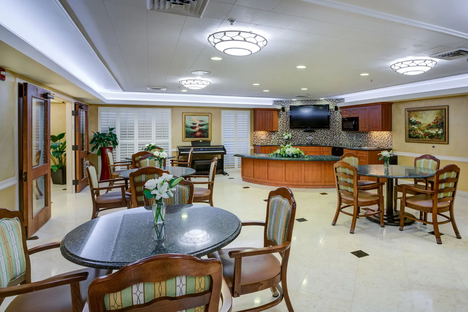 ROSELAWN GARDENS NURSING & REHABILITATION photo 7