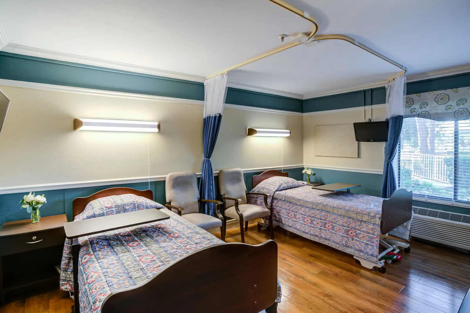 ROSELAWN GARDENS NURSING & REHABILITATION photo 2