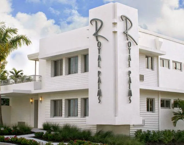 ROYAL PALMS GUEST HOME