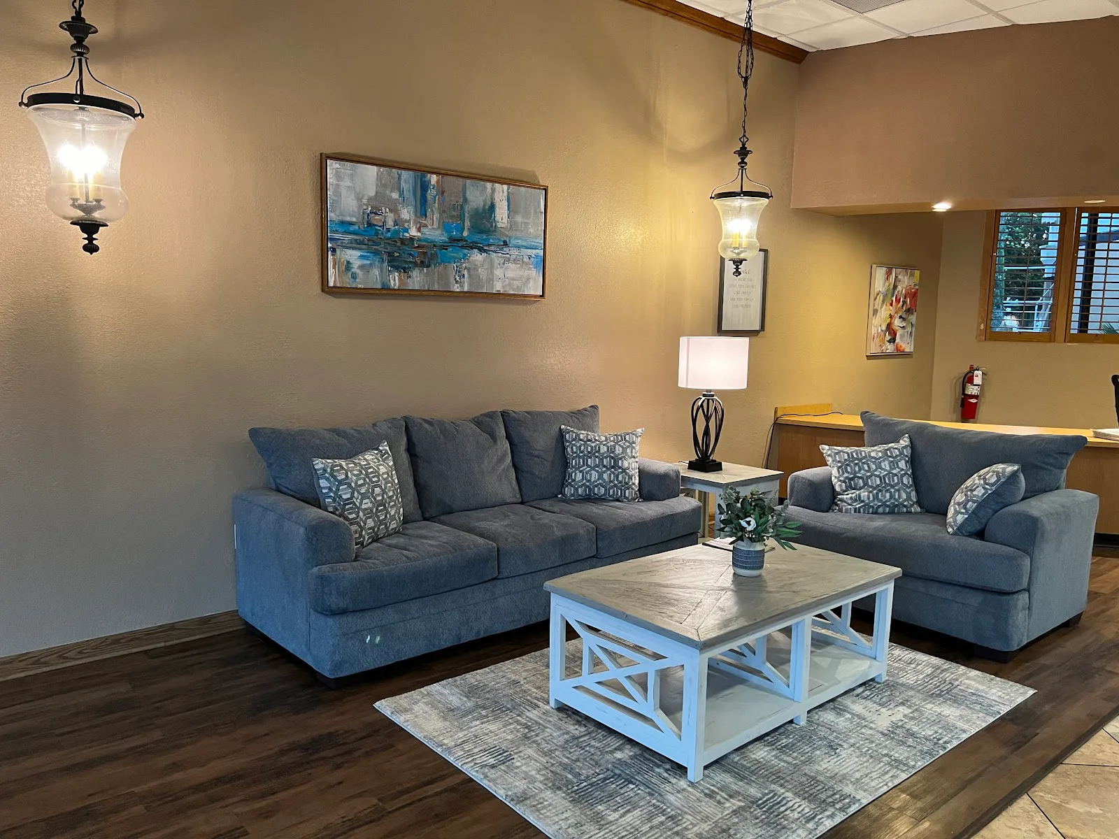 Symphony Manor Premier Assisted Living And Memory photo 5