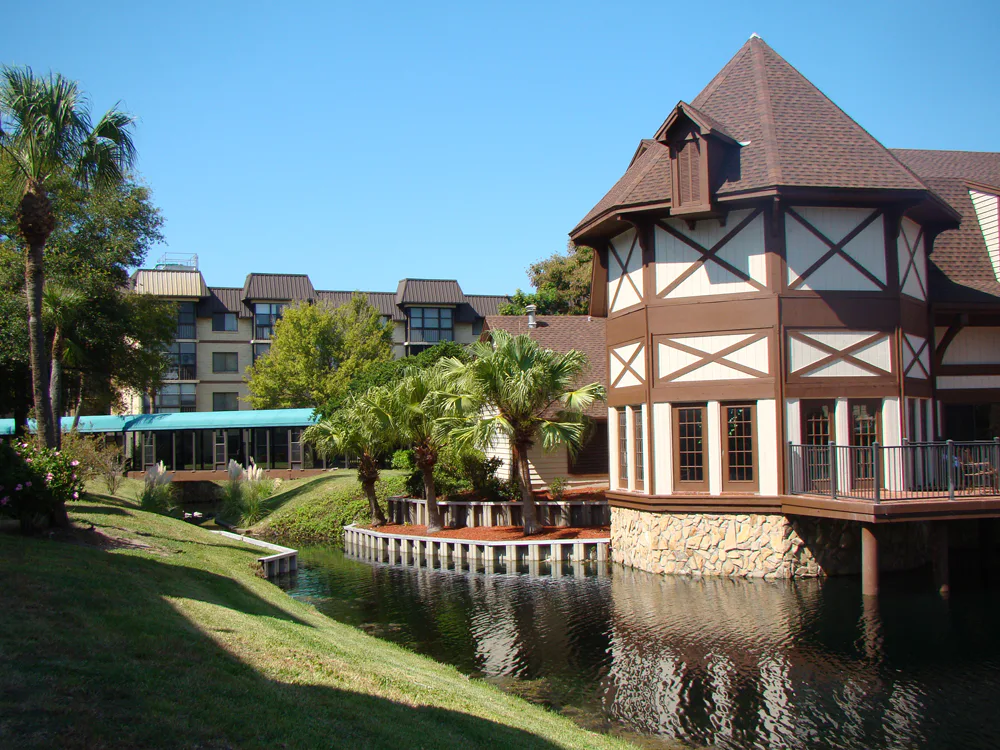 THE INN AT FREEDOM VILLAGE