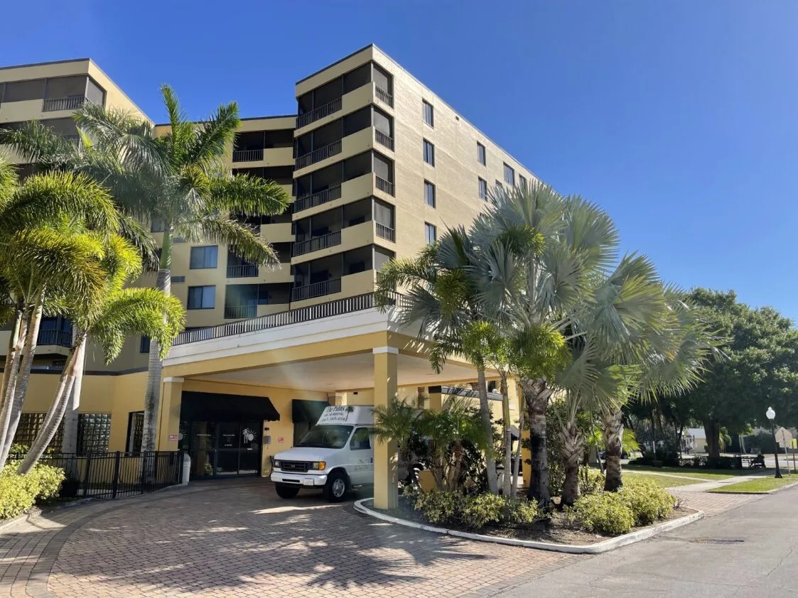 The Palms At Sebring Assisted Living photo 1