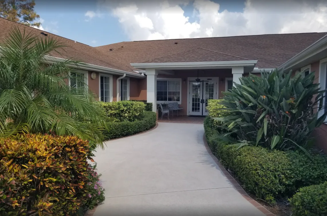 Toby Weinman Residence photo 1