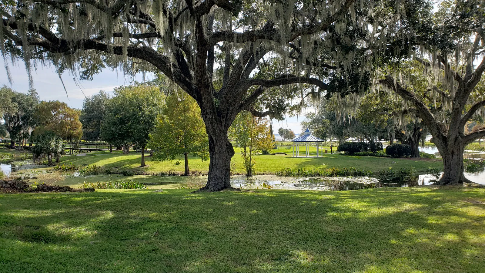 VENETIAN GARDENS photo 9