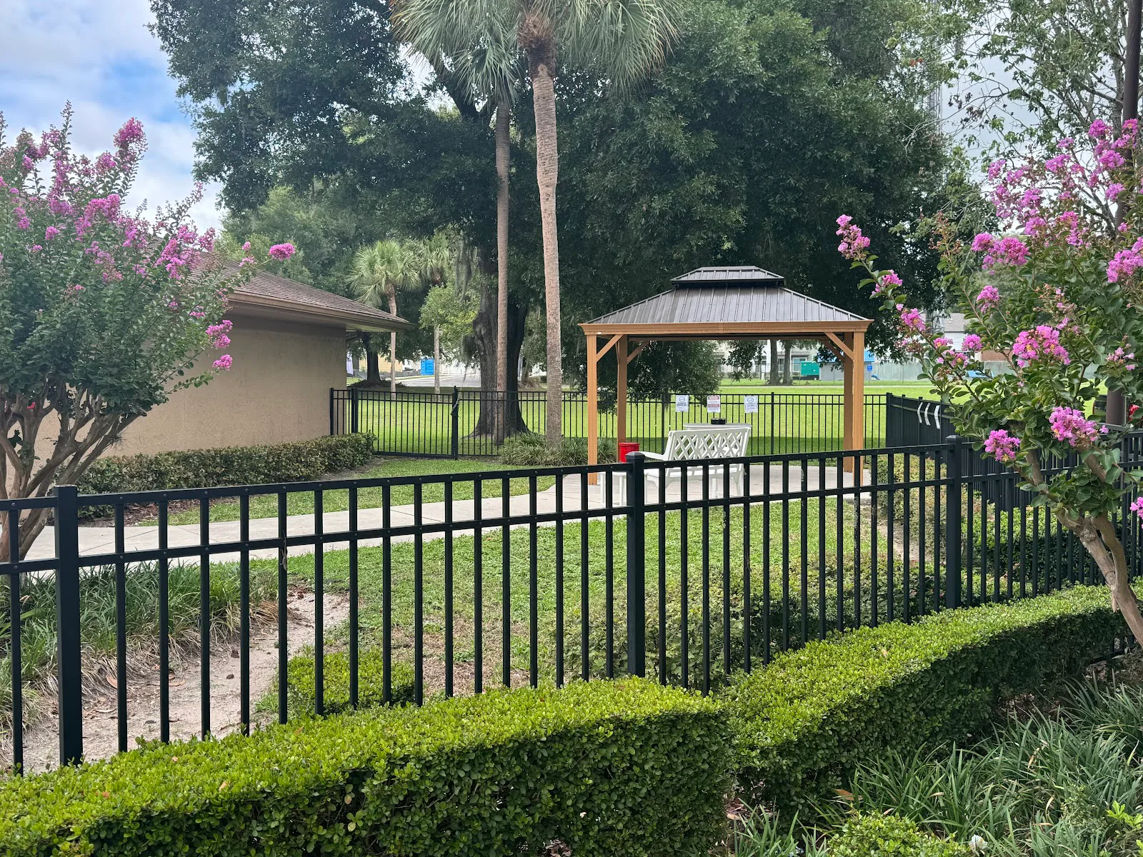 WHISPERING HILLS REHABILITATION AND NURSING CENTER photo 6