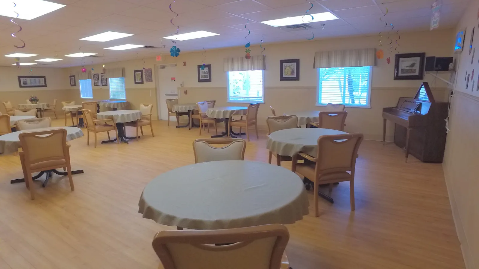 Whispering Oaks Rehab & Nursing photo 2