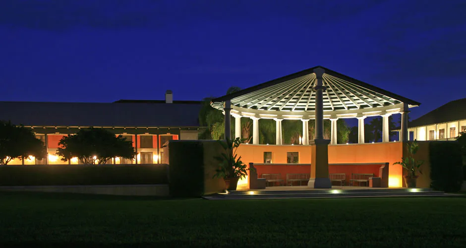 WINDSOR HOUSE II photo 5