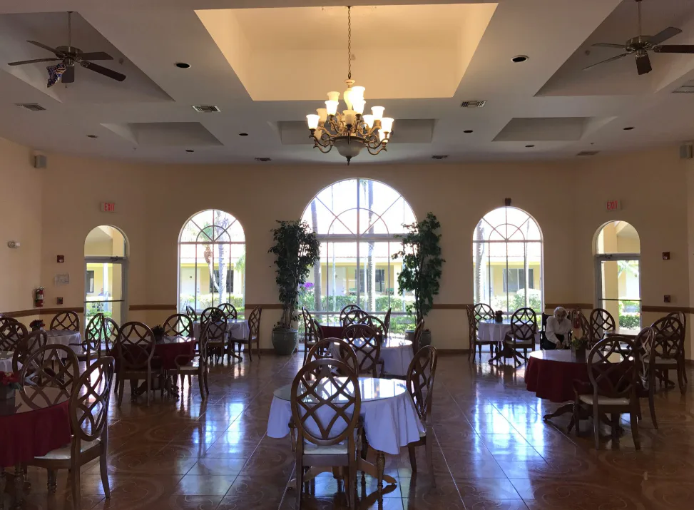 Cherry Oak Active Senior Living Residence photo 2