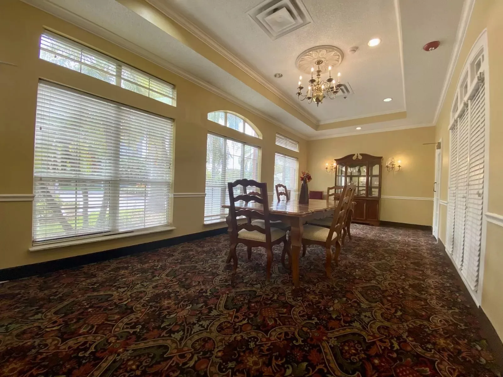 Colonial Assisted Living at Palm Beach photo 2