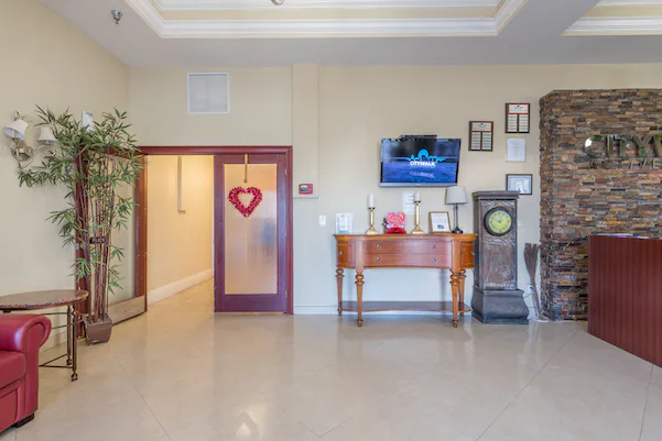 Colonial Assisted Living At West Palm Beach Fl photo 15