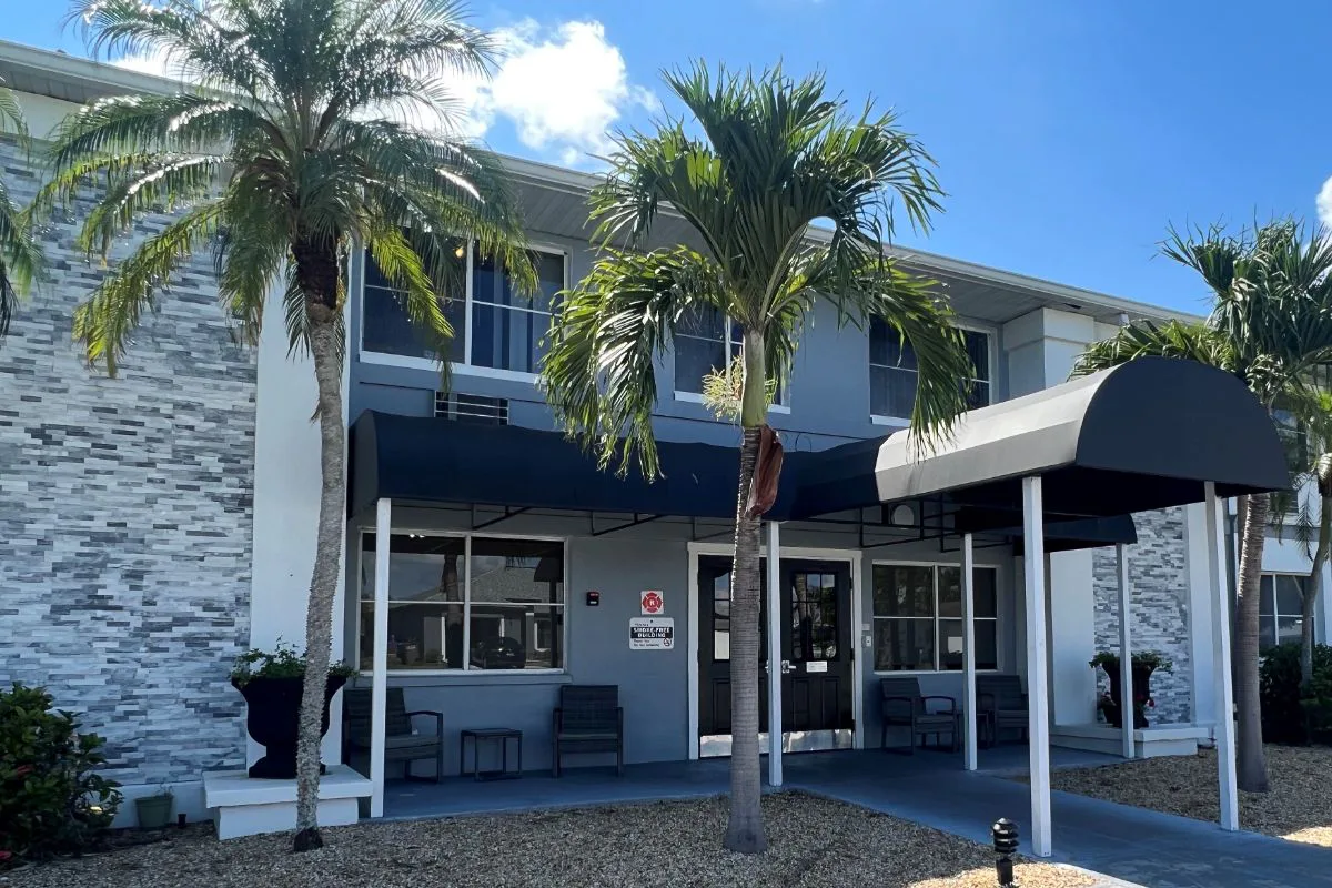 Elite Assisted Living Facilities - Cape Coral photo 7